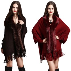 Plus-size knitted cardigan for chubby MM with an imitation fox fur collar and tassels. It can also be used as a mid-length cape sweater shawl, a great outer layer piece.